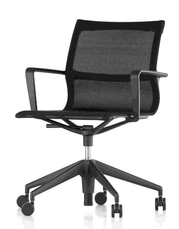 Schwarzer Vitra Bürodrehstuhl mit Armlehnen und Netzrücken, ideal für das Büro und Homeoffice.